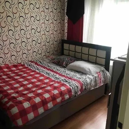 Apartment Eryaman 1-2 Metro Istasyonunda Hijyenik Bir Ev ! *